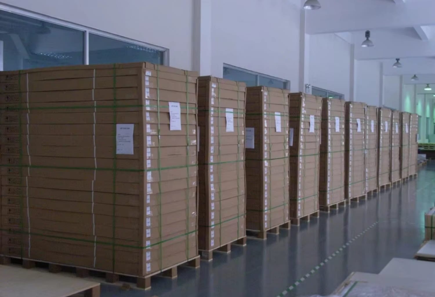 Secure retail packaging for Sola-E solar panels, designed to protect products during shipping and suitable for resale.